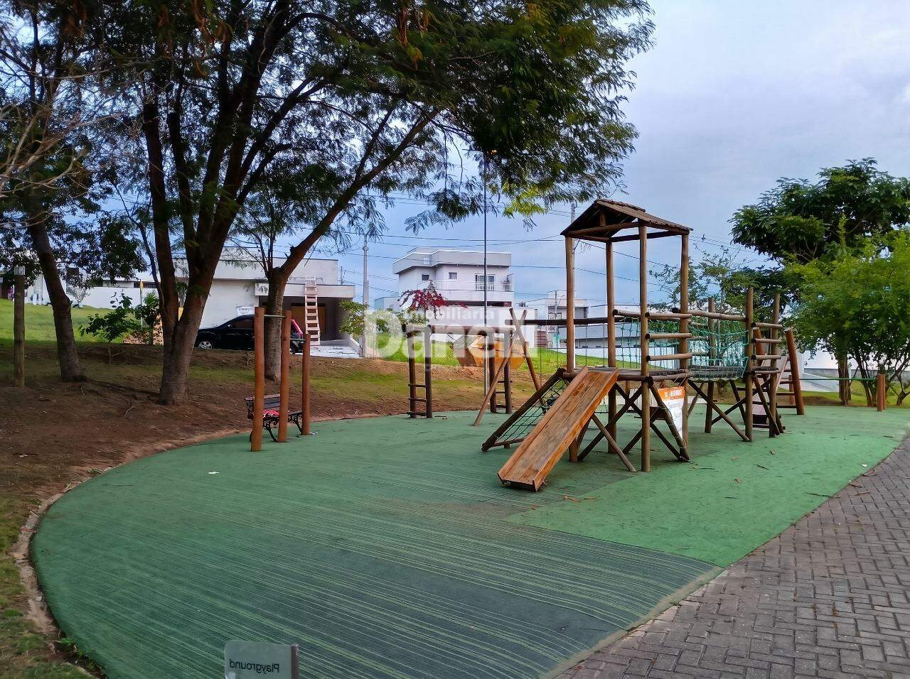 Casa em Condomínio à venda no Vale dos Cristais: Playground