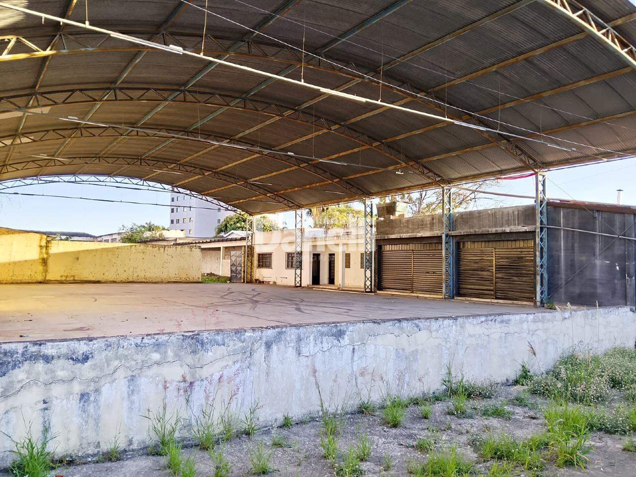 Ponto Comercial para aluguel no Independência: 