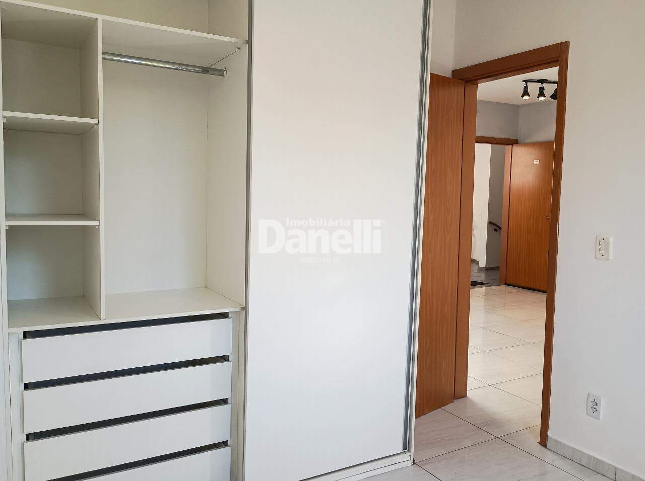 Apartamento à venda no Jardim Gurilândia: Quarto 1