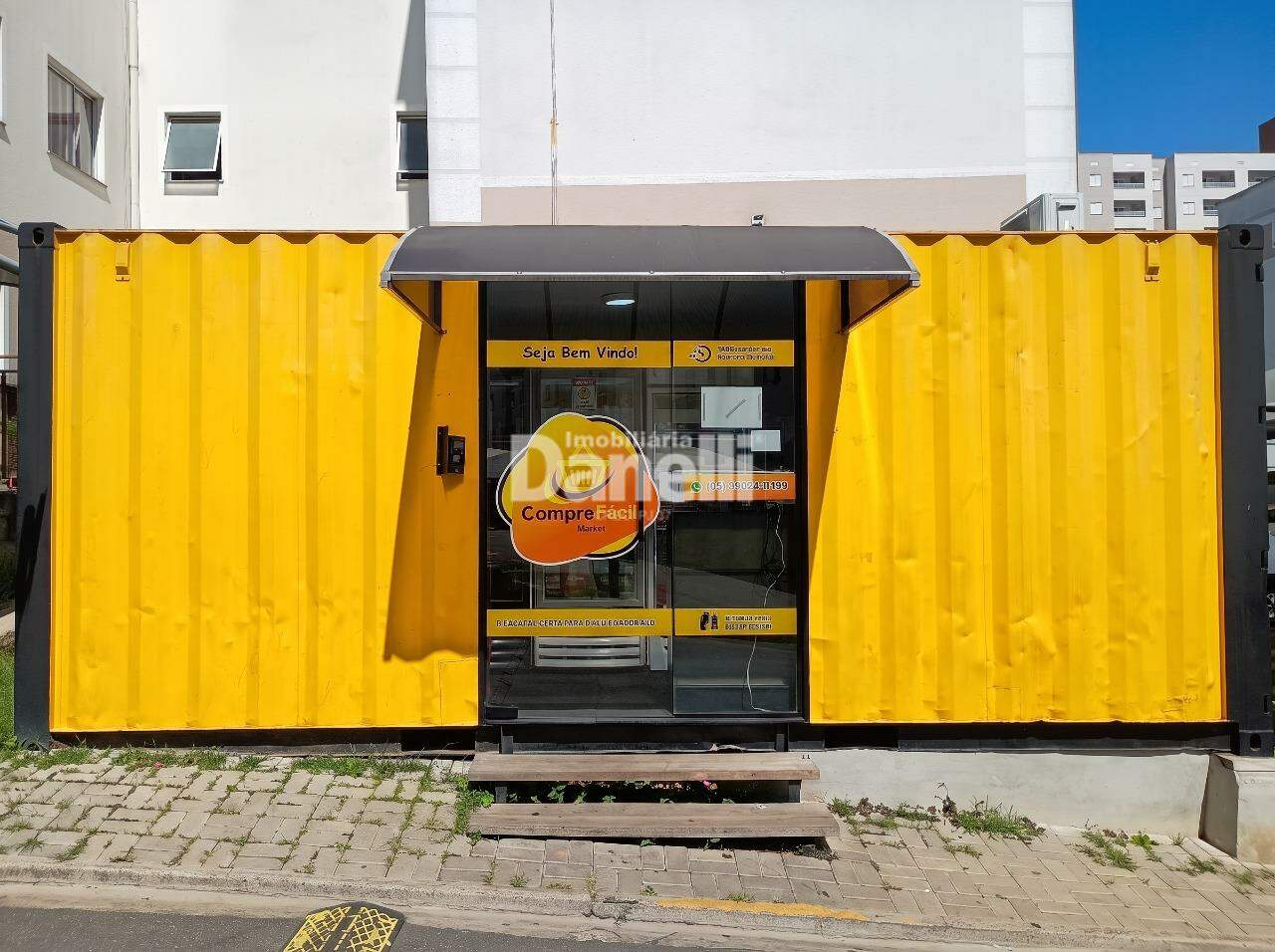 Apartamento à venda no Jardim Gurilândia:  Mini Mercado Self-service