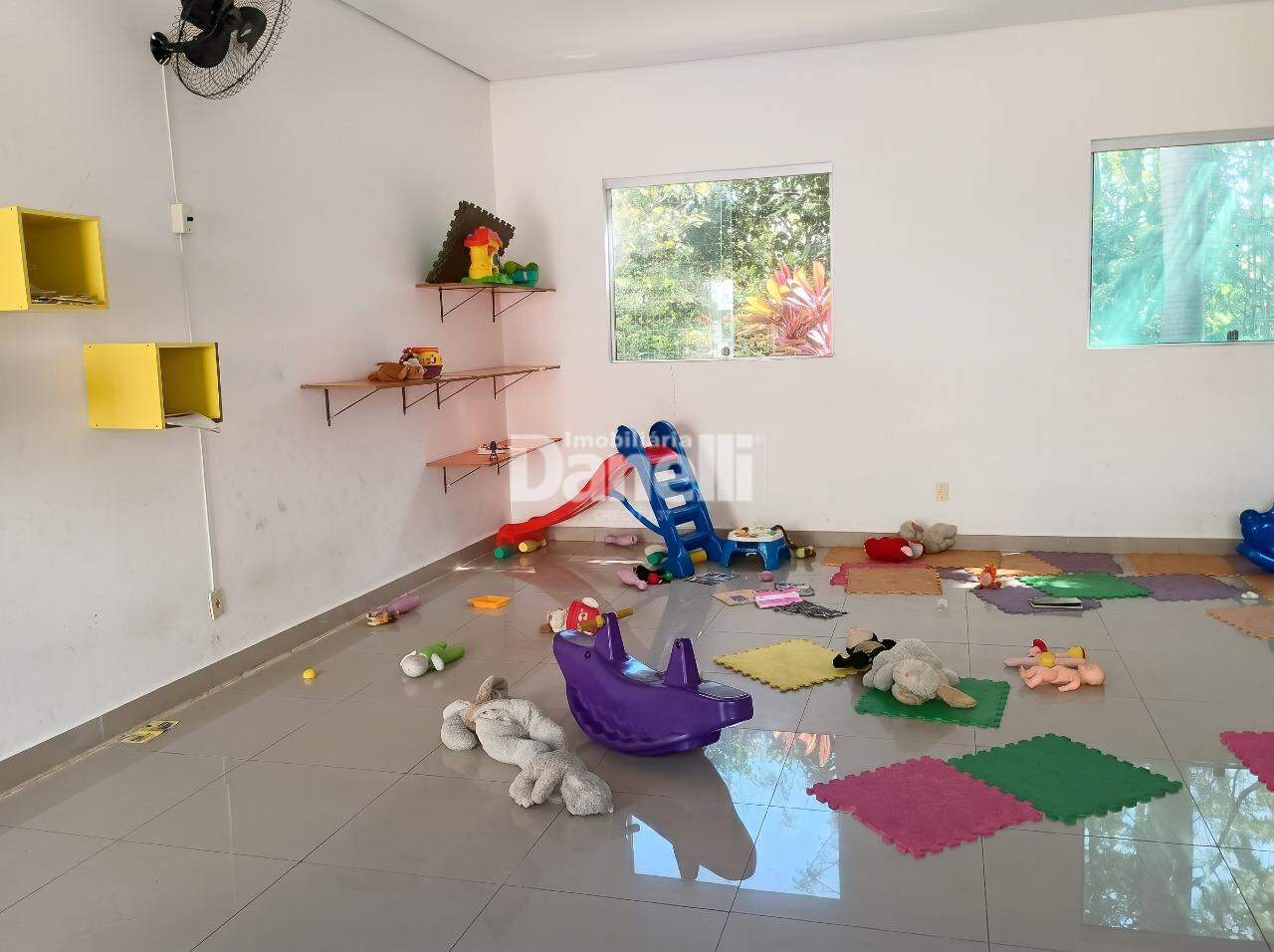 Apartamento à venda no Jardim Gurilândia: Brinquedoteca