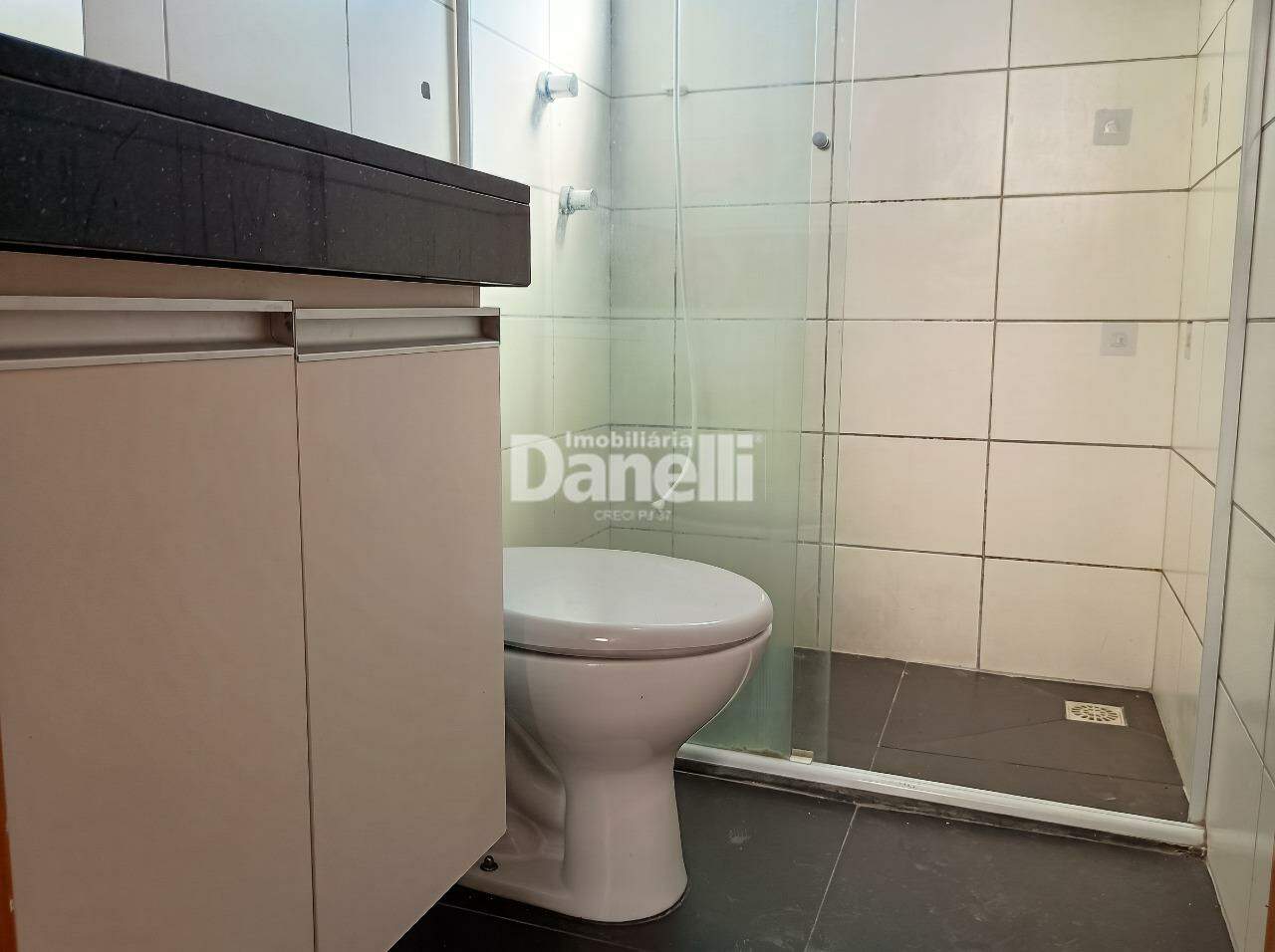 Apartamento à venda no Jardim Gurilândia: Banheiro