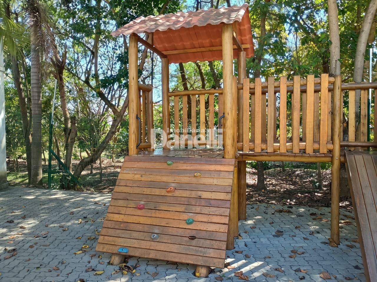 Apartamento à venda no Jardim Gurilândia: Playground