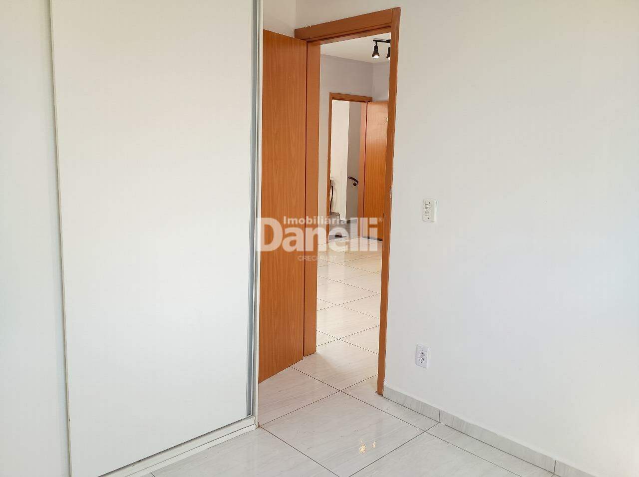 Apartamento à venda no Jardim Gurilândia: Quarto 1