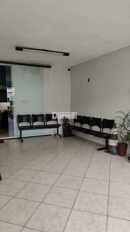Ponto Comercial à venda no Centro: Sala de espera outro angulo