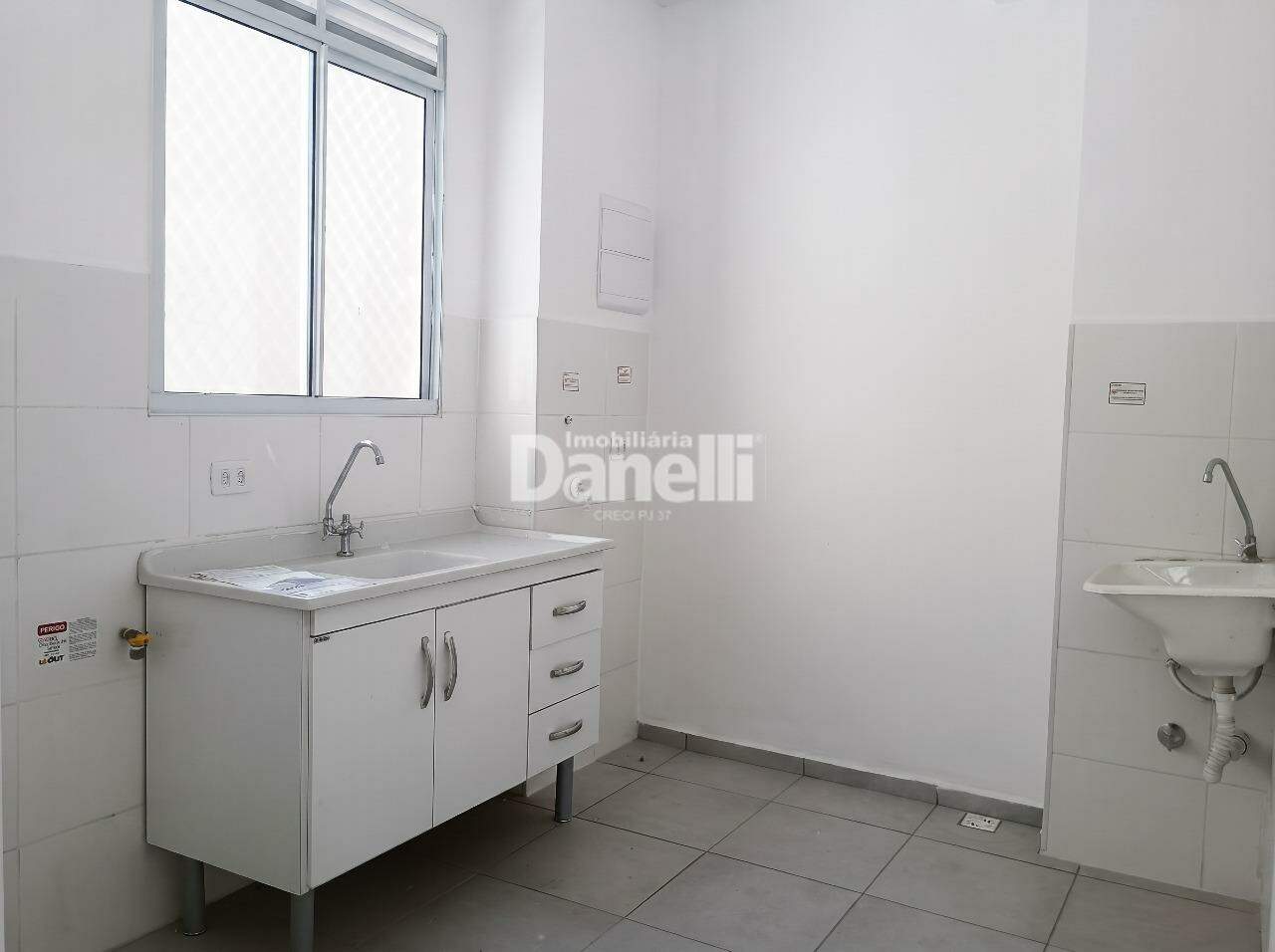 Apartamento à venda no Piracangaguá: Cozinha/Área de Serviço