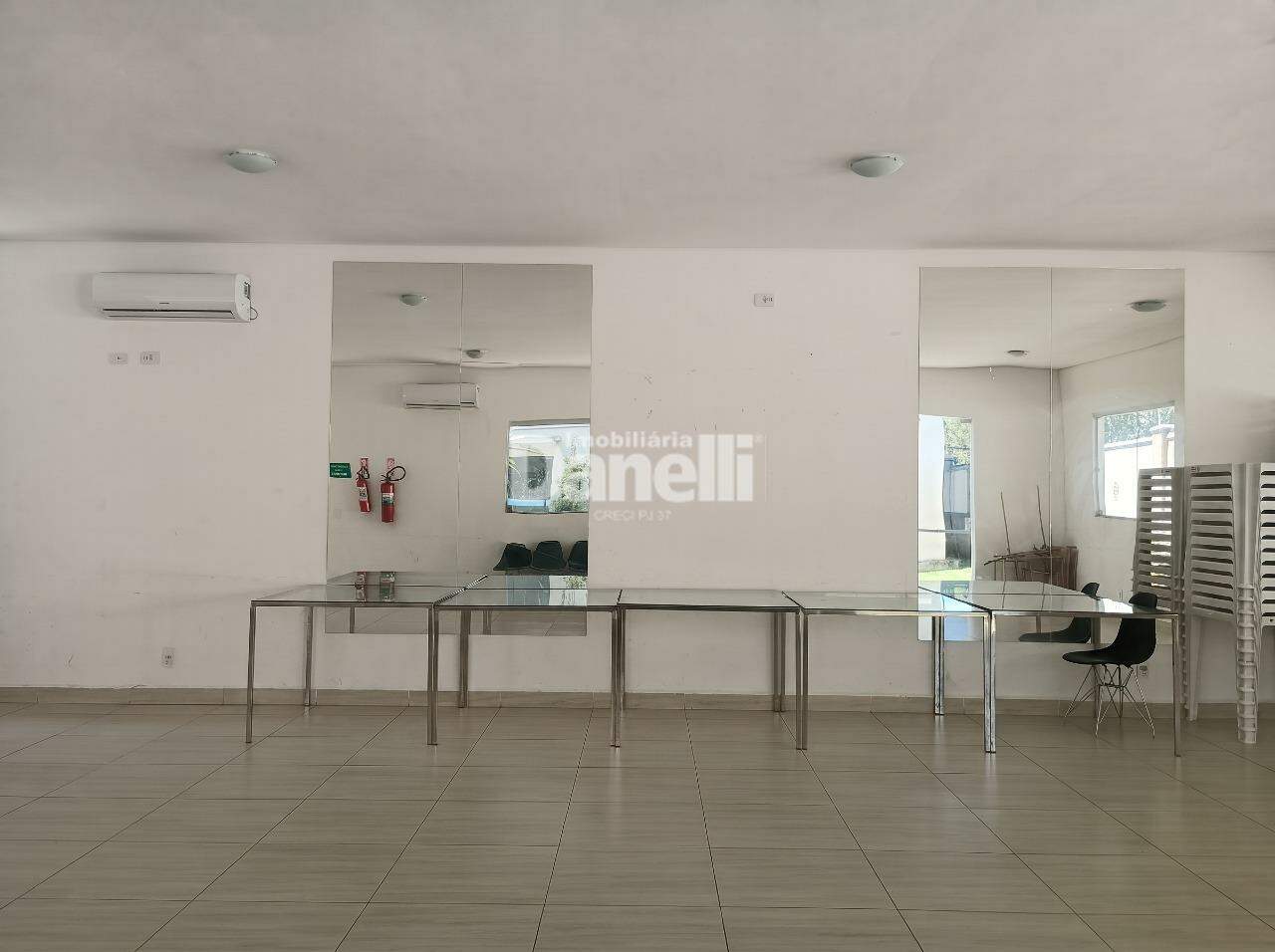 Apartamento à venda no Piracangaguá: Salão de Festas