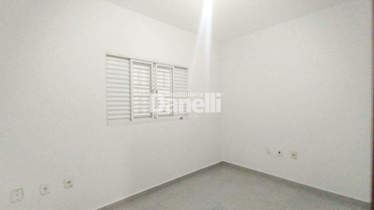 Casa para aluguel no Quiririm: 
