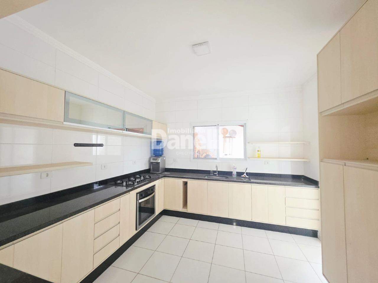 Casa em Condomínio à venda no Vila Areão: 
