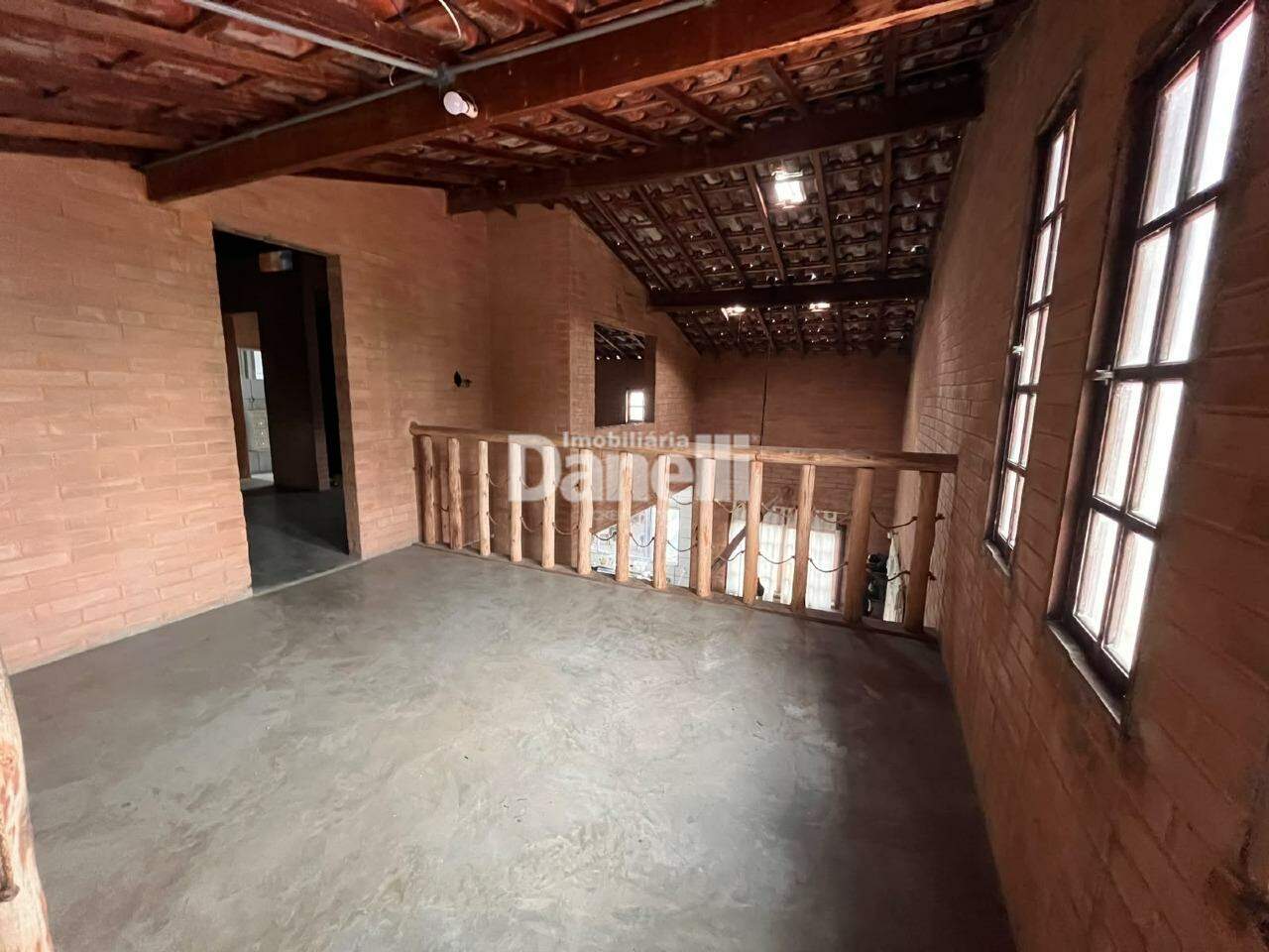 Sobrado à venda no Loteamento Vila Olímpia: 