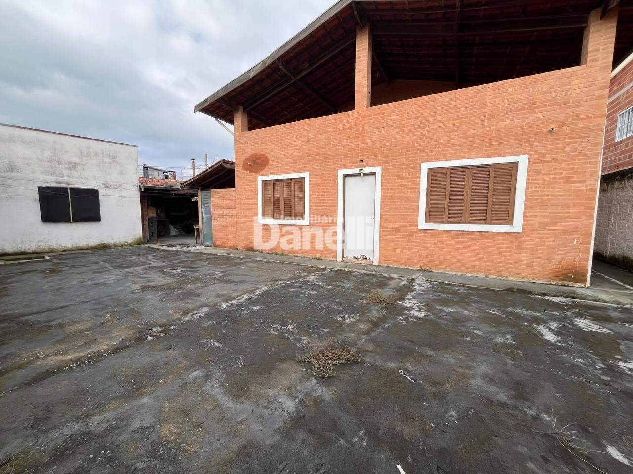 Sobrado à venda no Loteamento Vila Olímpia: 