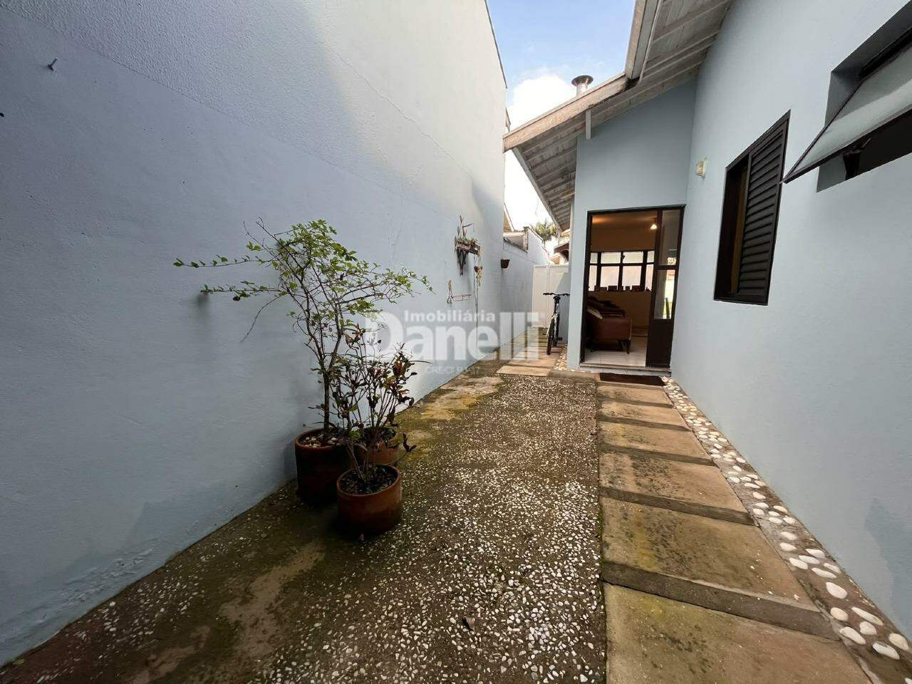 Casa em Condomínio à venda no Parque São Luís: Corretdor Lateral