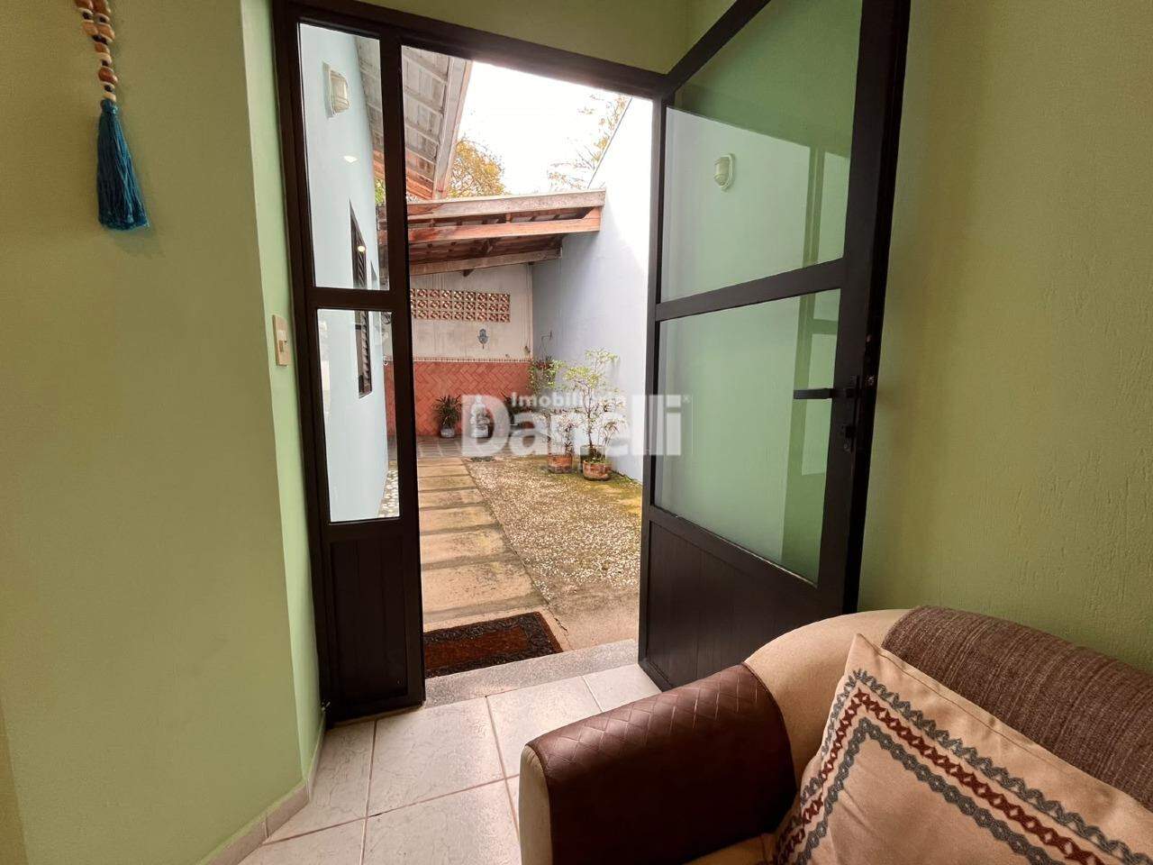 Casa em Condomínio à venda no Parque São Luís: Acesso área externa