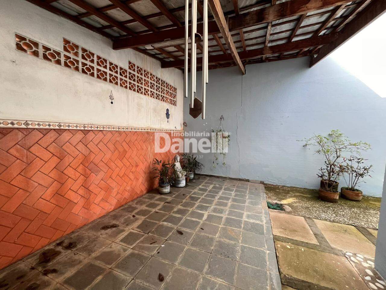 Casa em Condomínio à venda no Parque São Luís: Espaço Gourmet