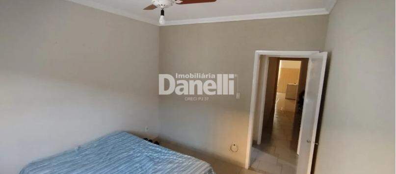 Casa à venda no Centro: 