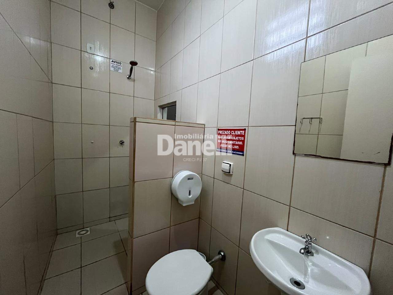 Ponto Comercial à venda no Caminho Novo: 