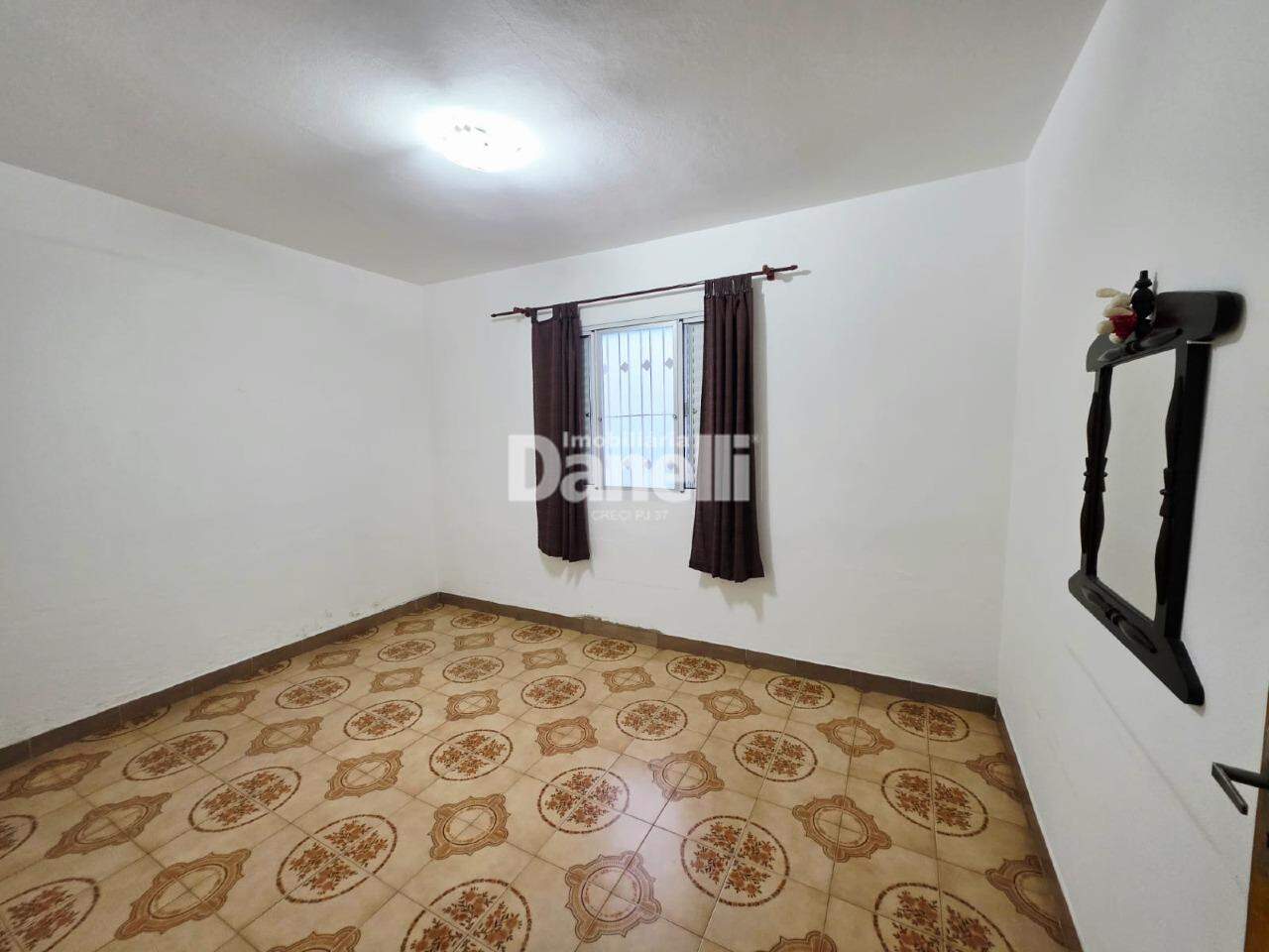 Casa à venda no Jardim Ana Emília: 
