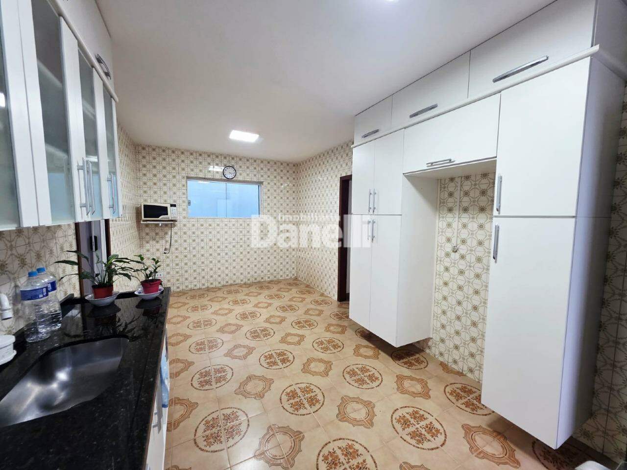 Casa à venda no Jardim Ana Emília: 