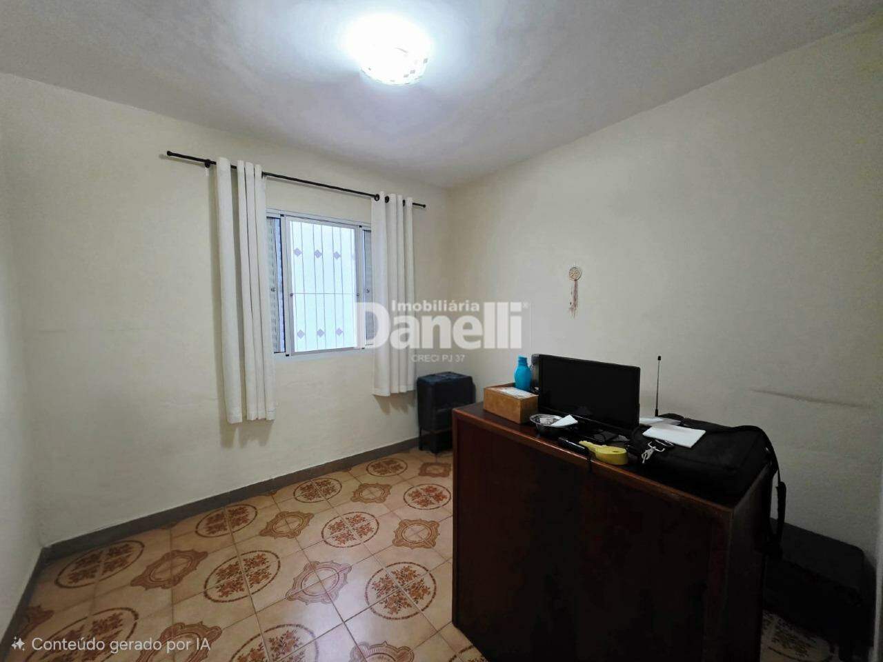 Casa à venda no Jardim Ana Emília: 