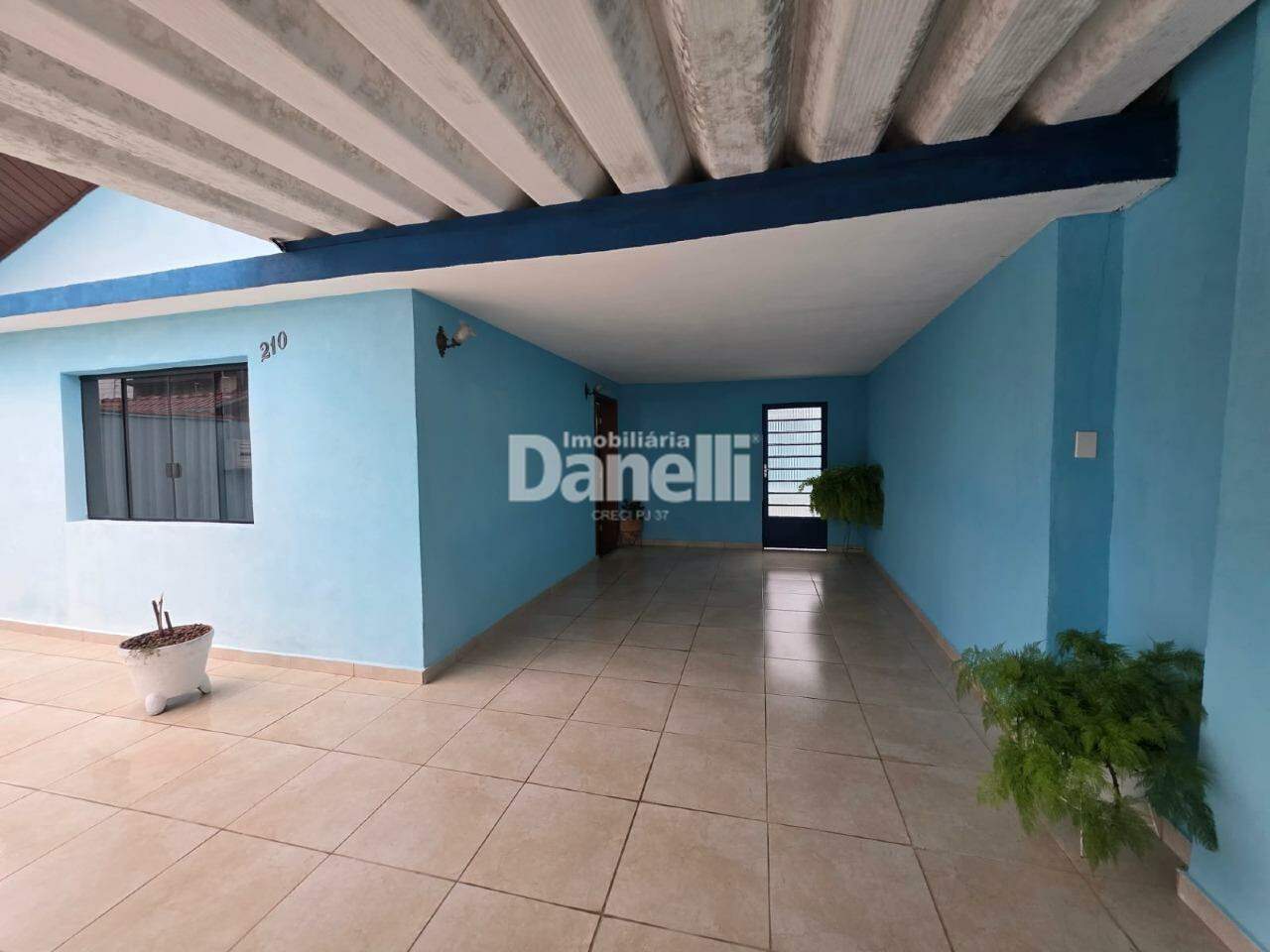 Casa à venda no Jardim Ana Emília: 