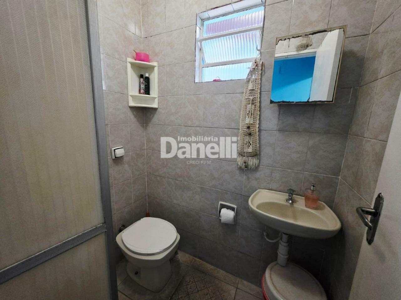 Casa à venda no Jardim Ana Emília: 
