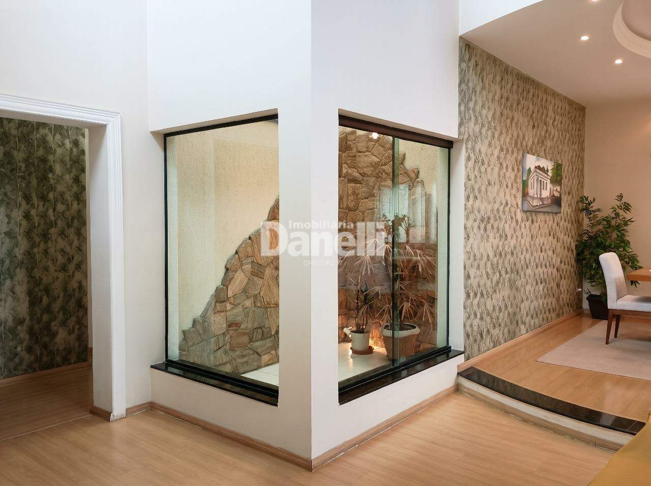 Casa em Condomínio à venda no Condominio Residencial Real Ville: Jardim de Inverno