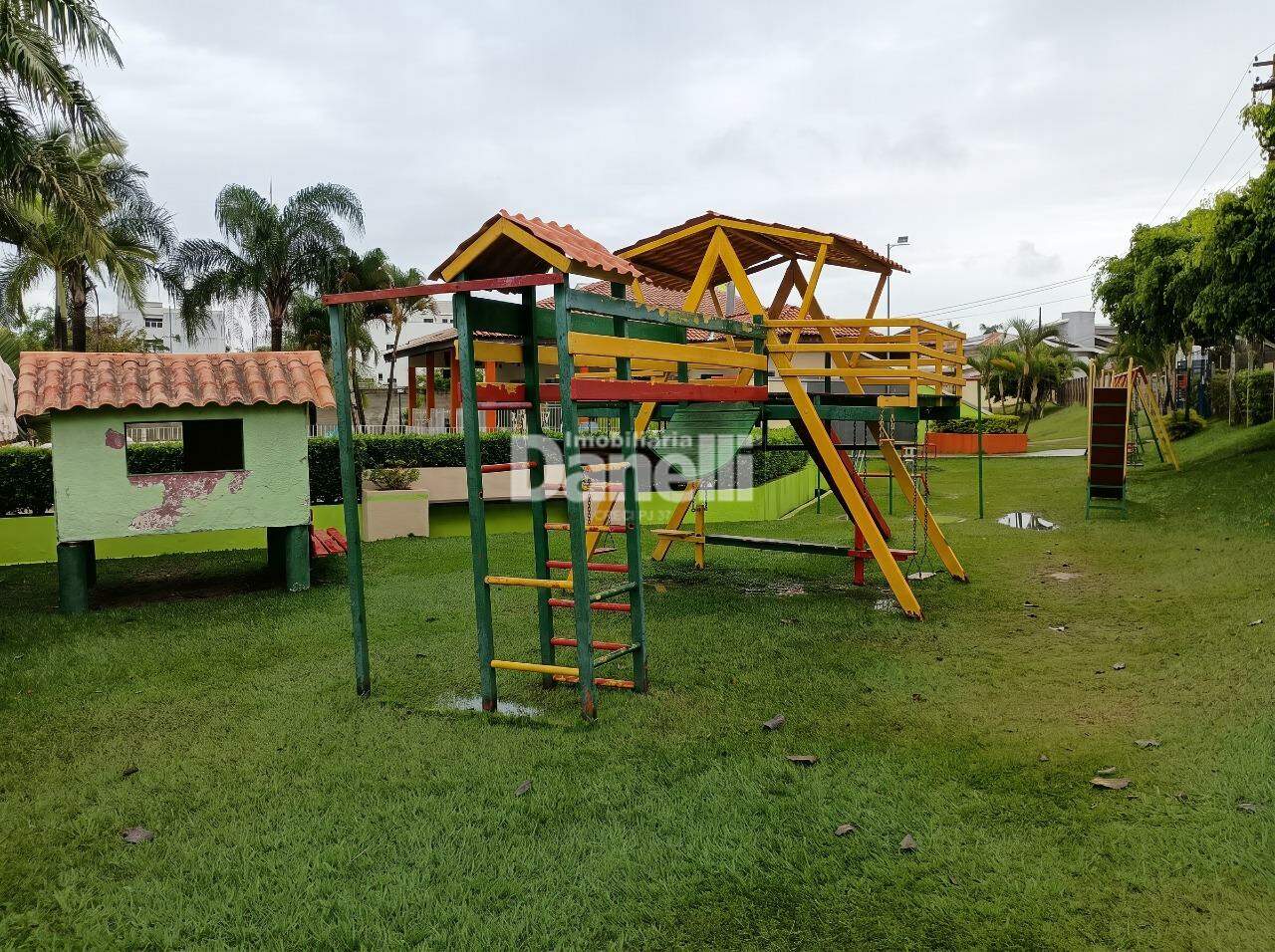 Casa em Condomínio à venda no Condominio Residencial Real Ville: Playground