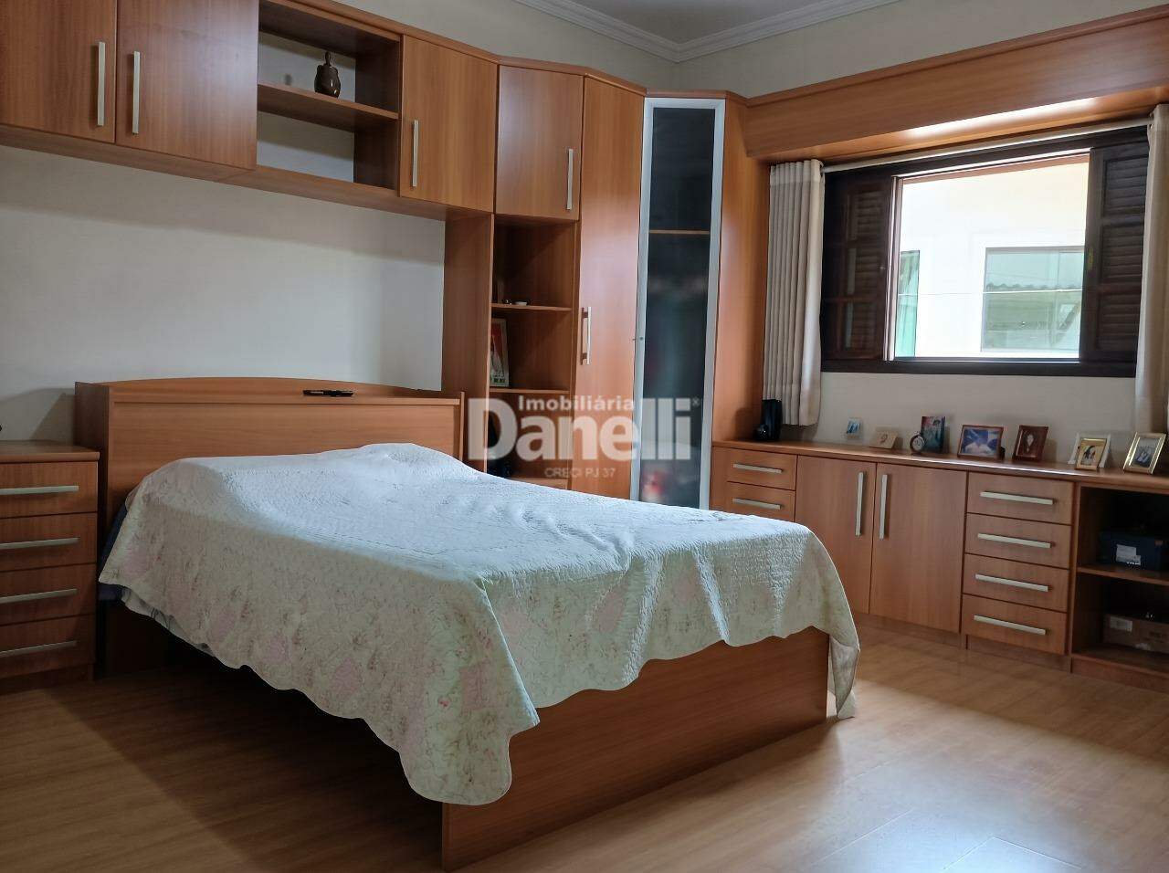 Casa em Condomínio à venda no Condominio Residencial Real Ville: Quarto Suíte