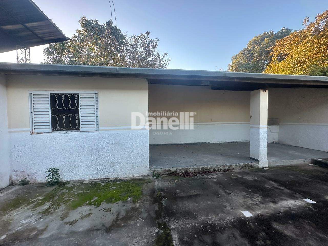 Casa para aluguel no Loteamento Jardim dos Eucaliptos: 