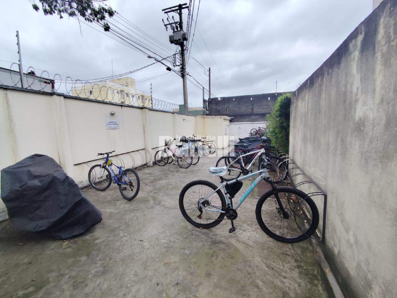 Apartamento para aluguel no Jardim Gurilândia: 