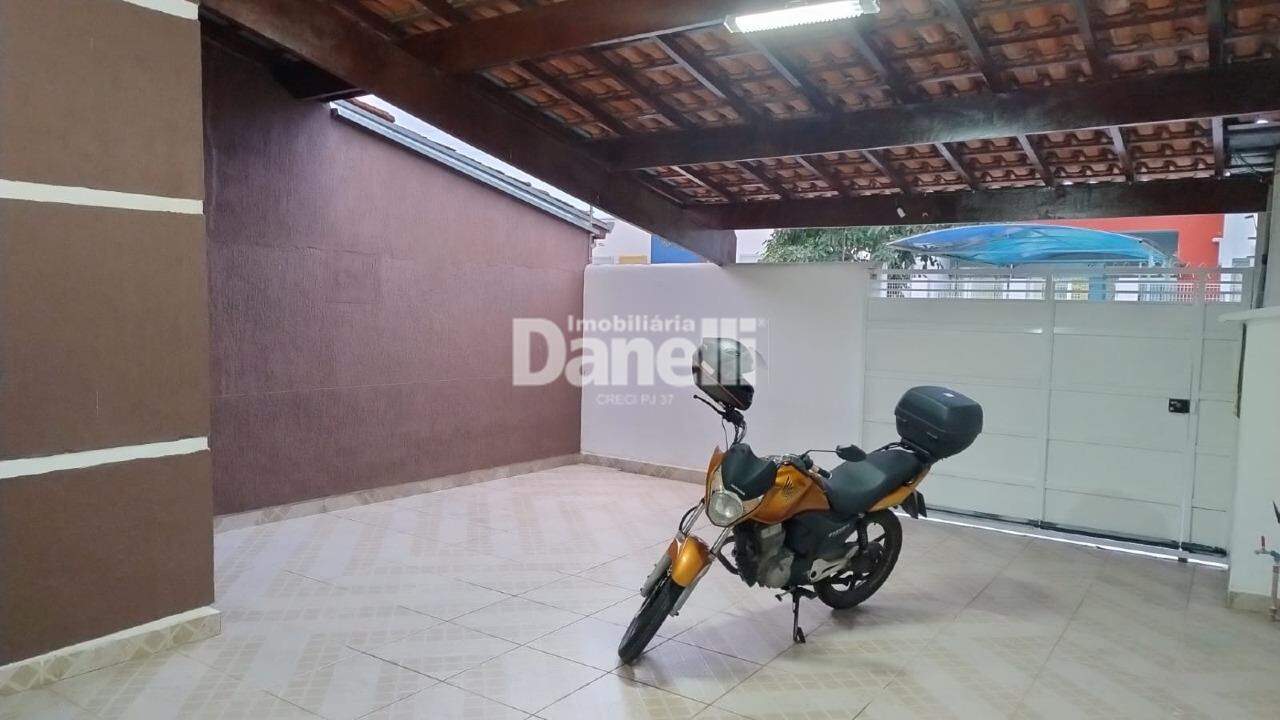 Sobrado à venda no Residencial Portal da Mantiqueira: 