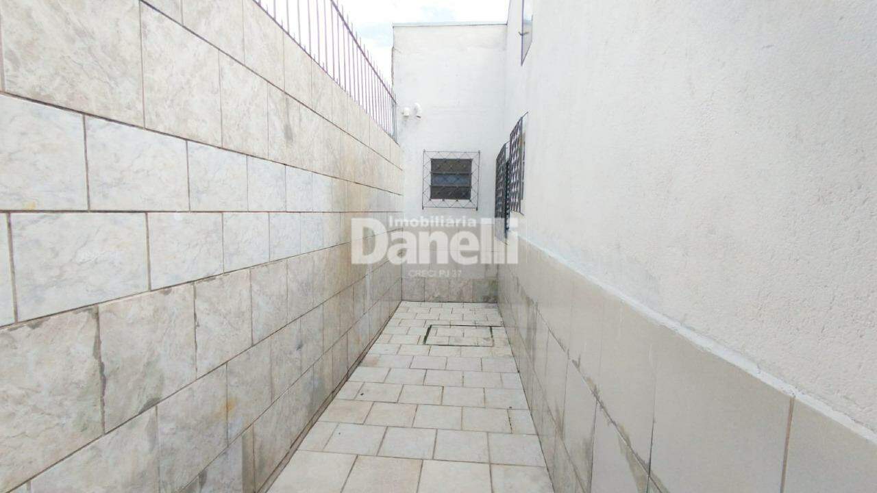 Casa para aluguel no Residencial São Charbel: 