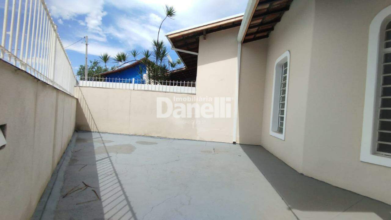 Casa para aluguel no Loteamento Jardim Bom Jesus: 