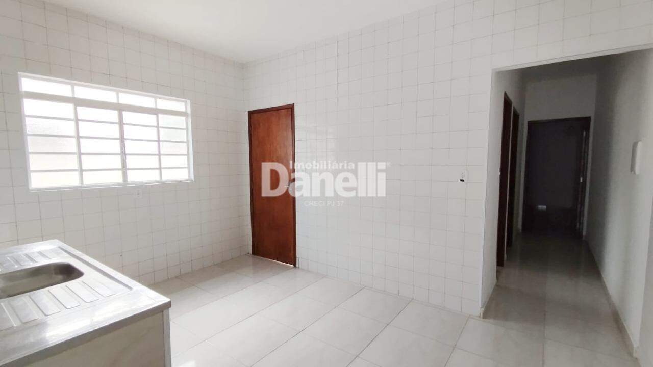 Casa para aluguel no Loteamento Jardim Bom Jesus: 