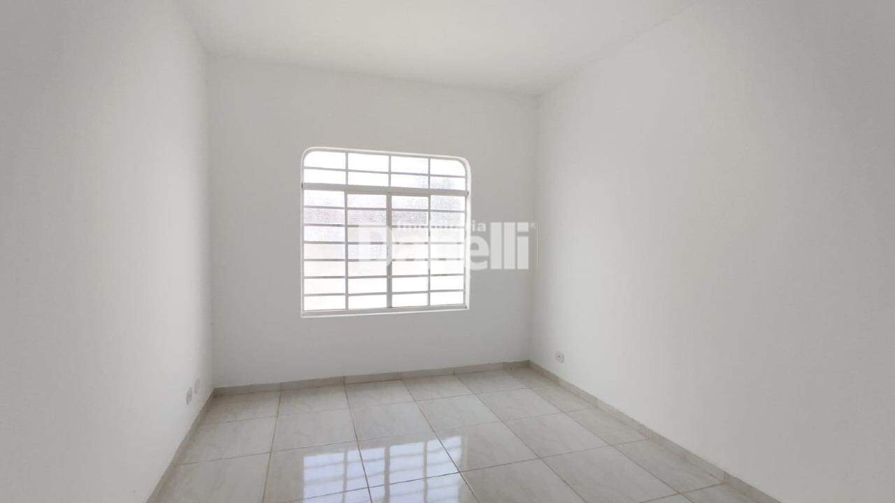 Casa para aluguel no Loteamento Jardim Bom Jesus: 