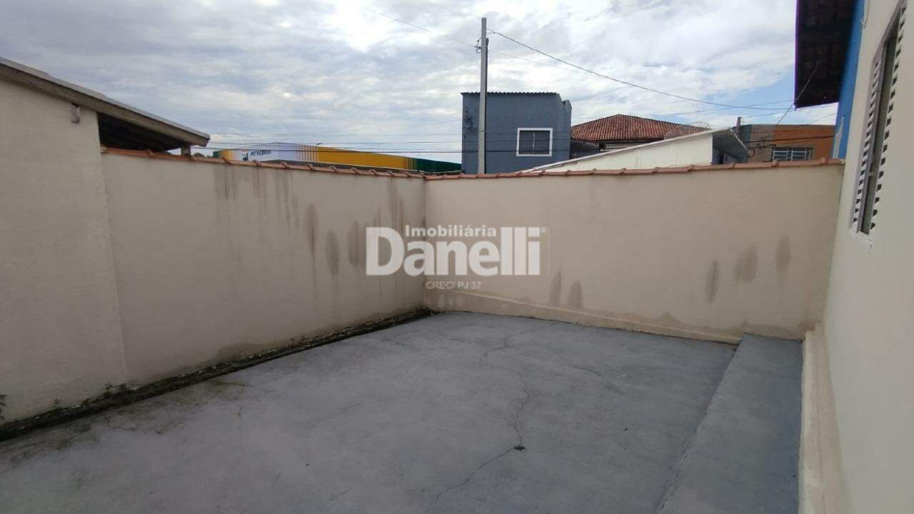 Casa para aluguel no Loteamento Jardim Bom Jesus: 