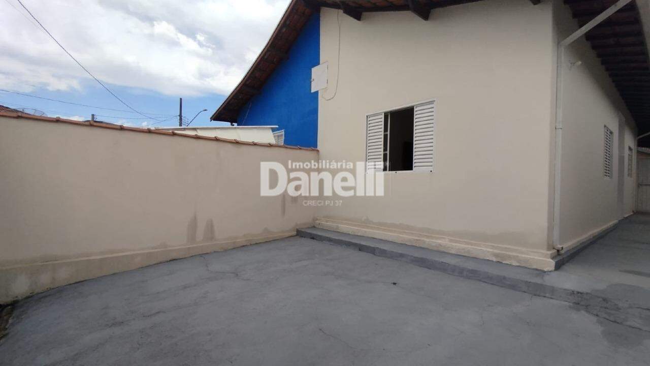 Casa para aluguel no Loteamento Jardim Bom Jesus: 
