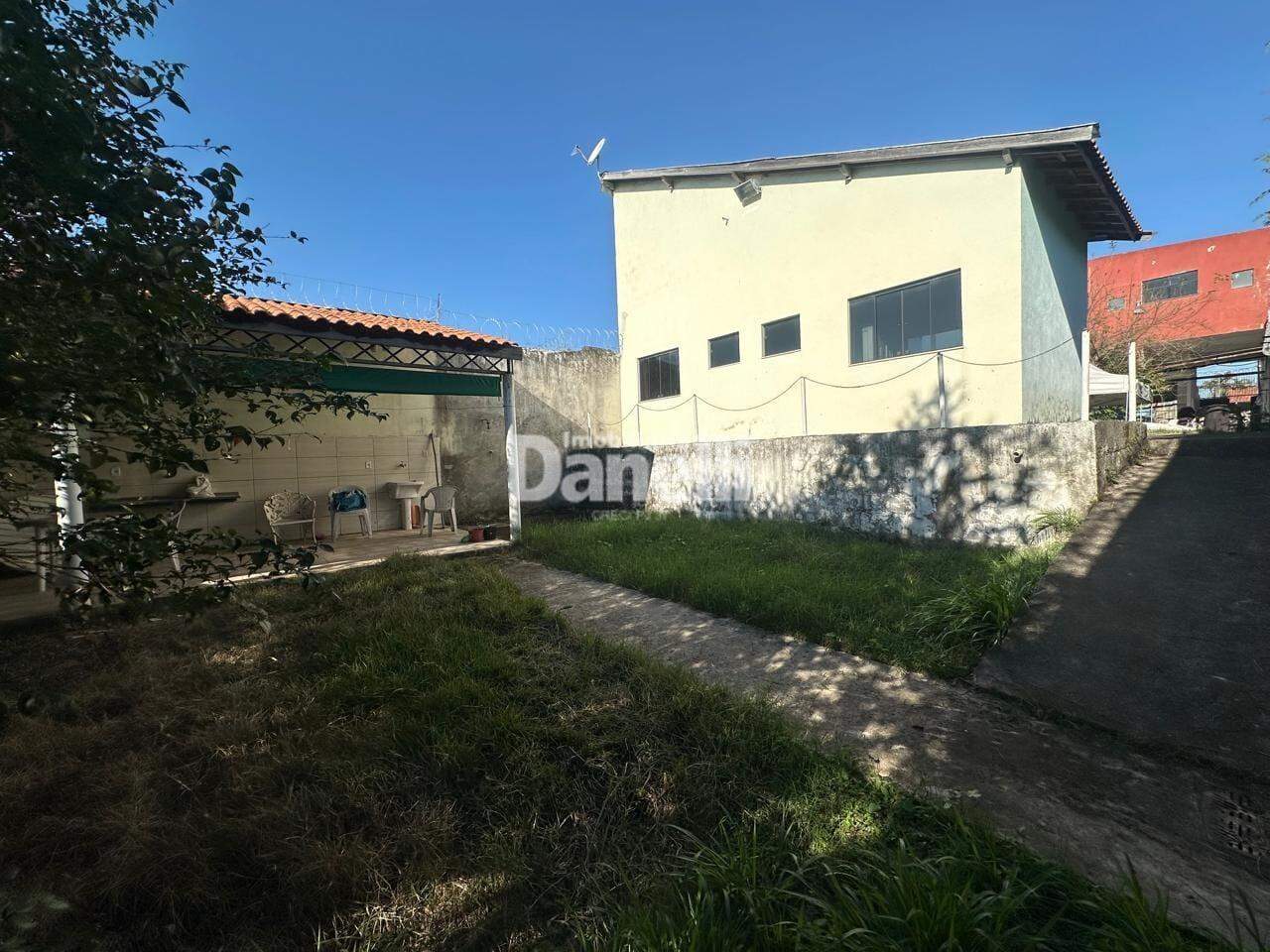 Ponto Comercial à venda no Jardim Garcez: 