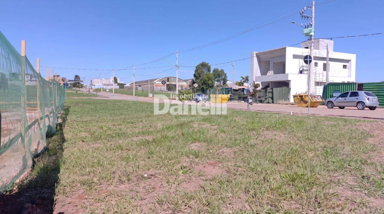 Lote em Condomínio à venda no Piracangaguá: 