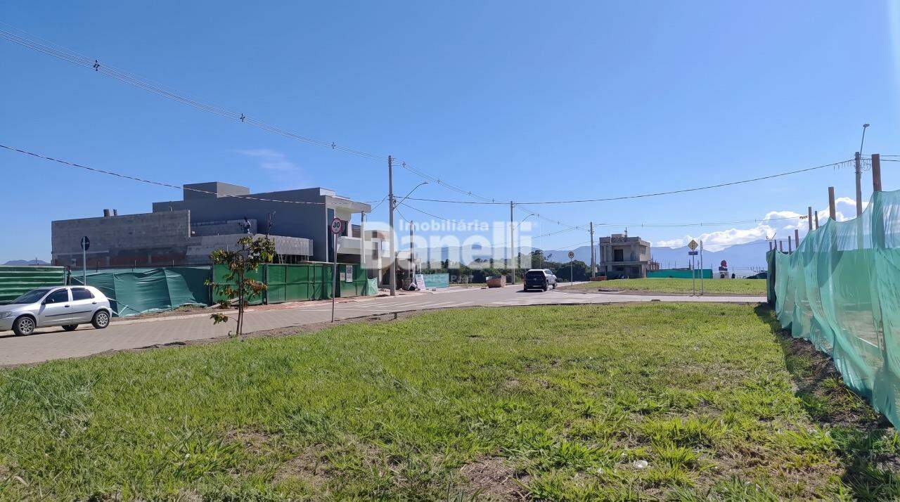 Lote em Condomínio à venda no Piracangaguá: 