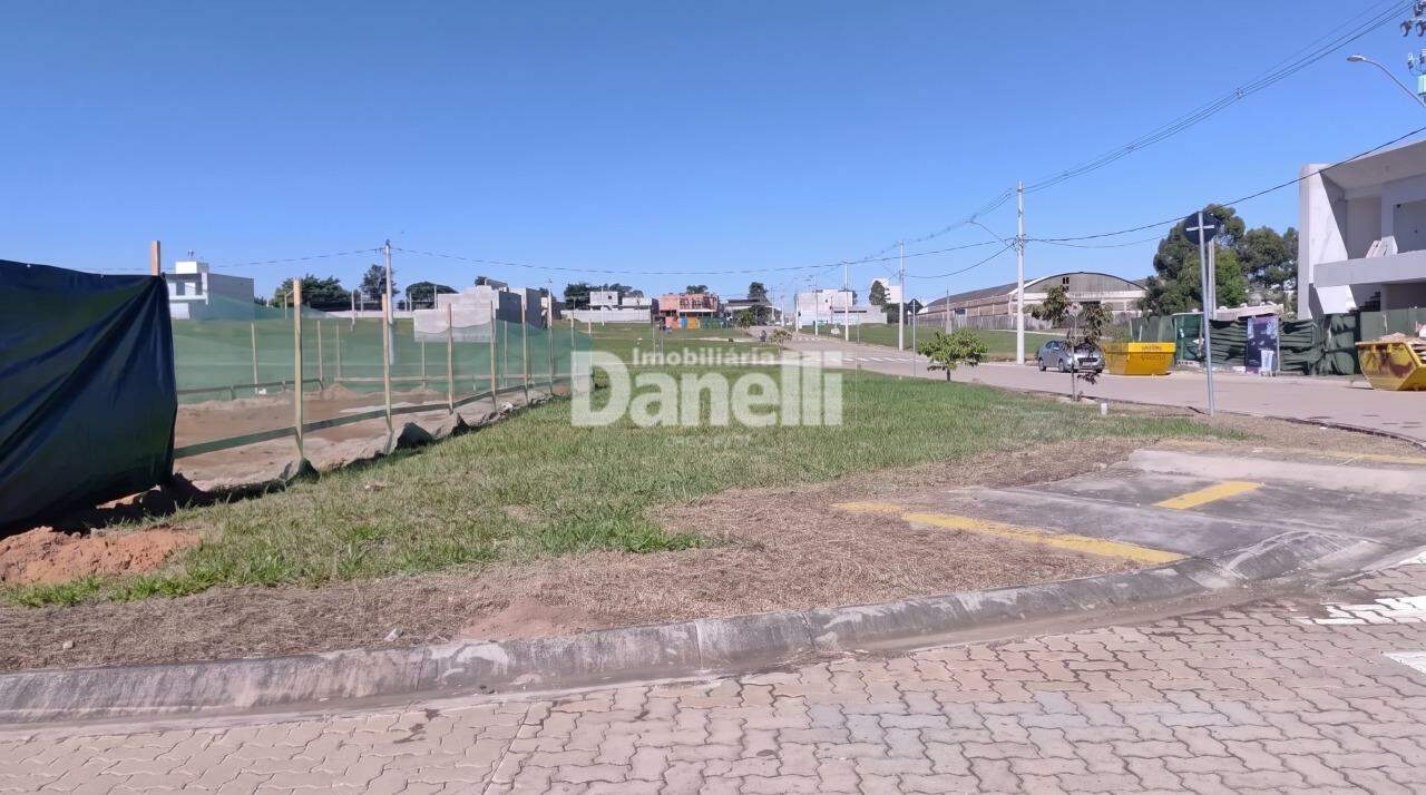 Lote em Condomínio à venda no Piracangaguá: 
