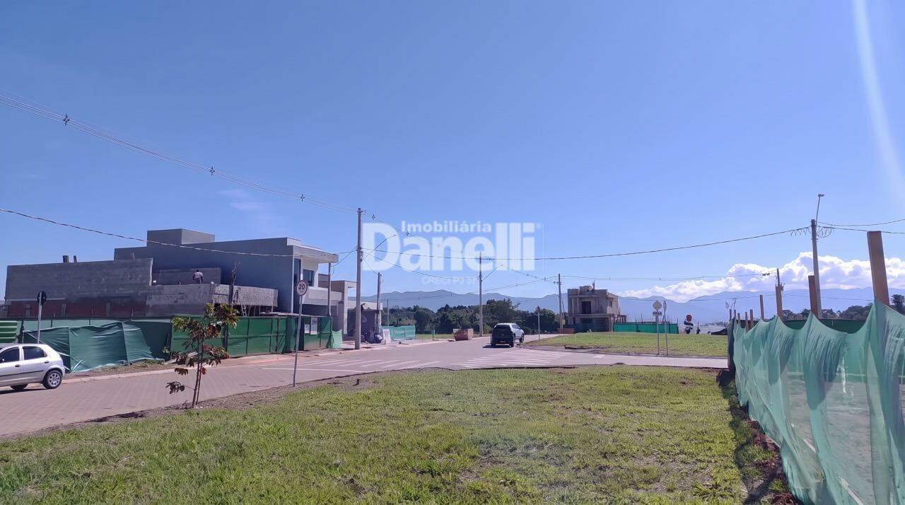 Lote em Condomínio à venda no Piracangaguá: 