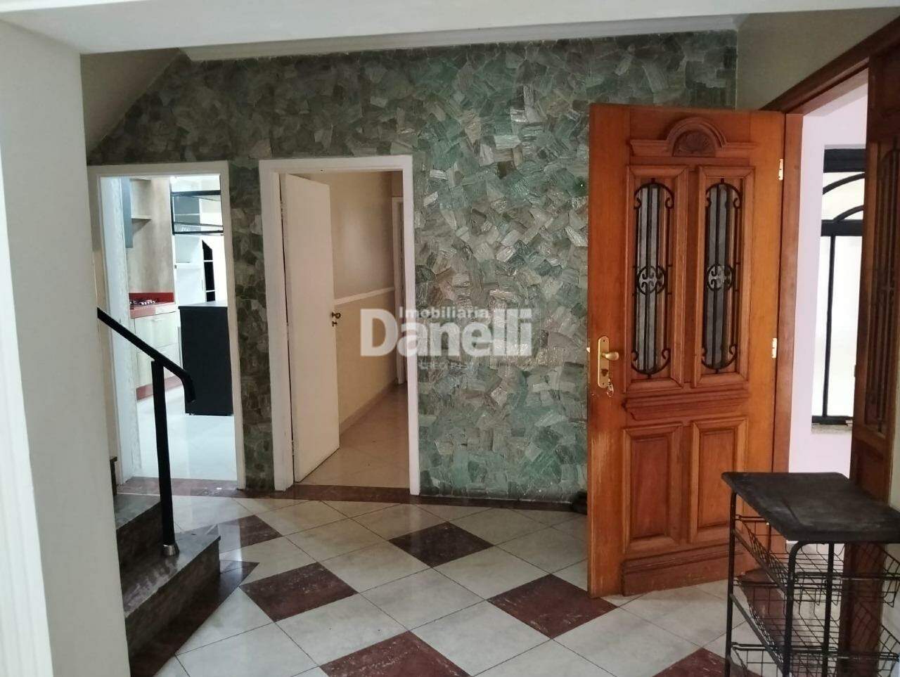 Sobrado à venda no Centro: Sobrado à venda, Centro - Taubaté/SP