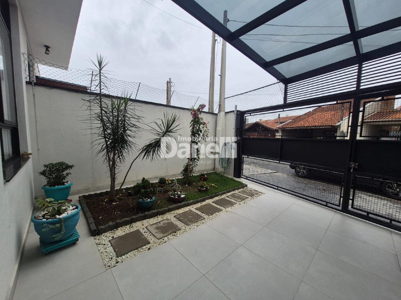 Casa em Condomínio à venda no Residencial São Charbel: 