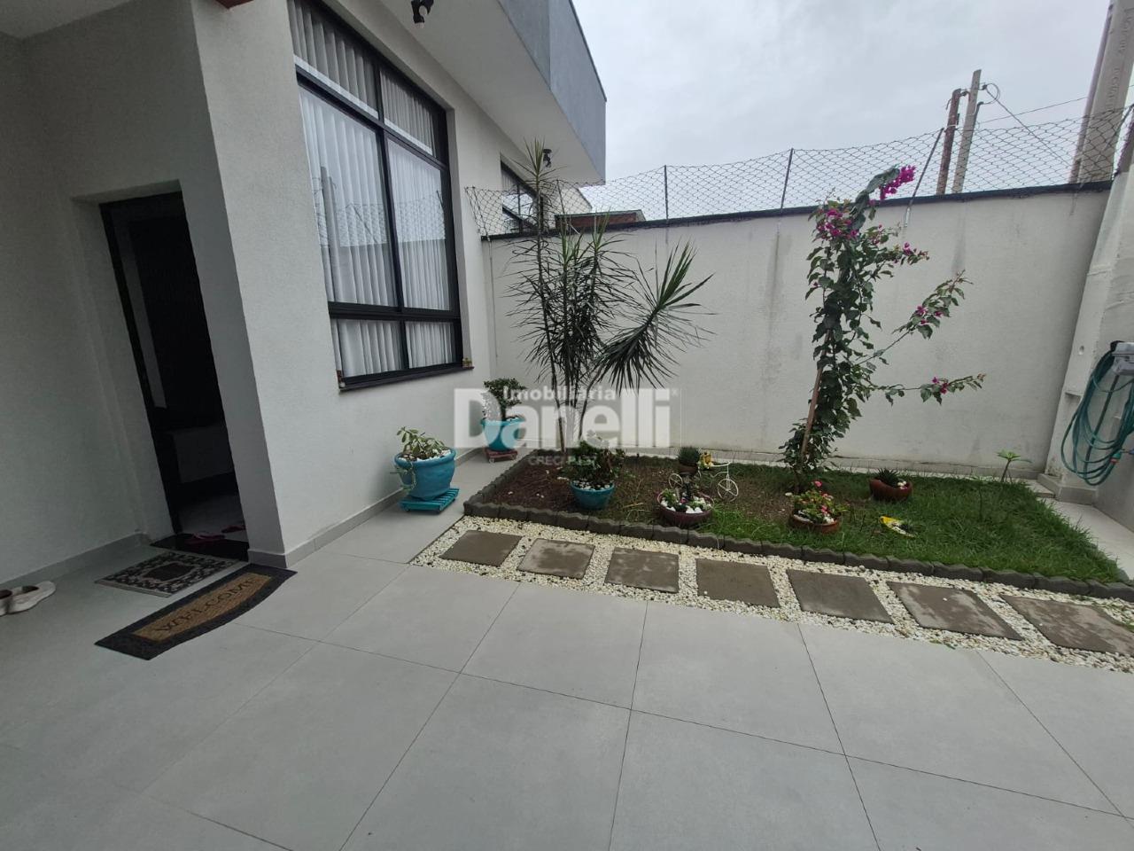 Casa em Condomínio à venda no Residencial São Charbel: 