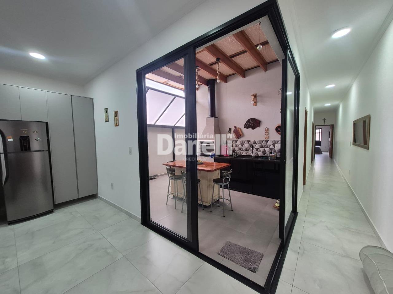 Casa em Condomínio à venda no Residencial São Charbel: 