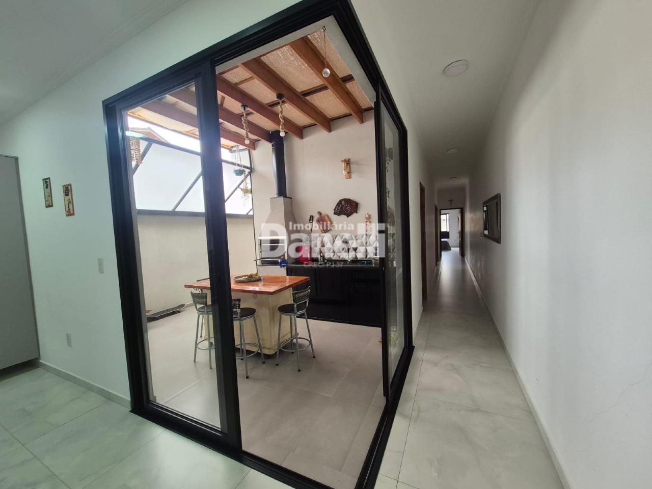 Casa em Condomínio à venda no Residencial São Charbel: 