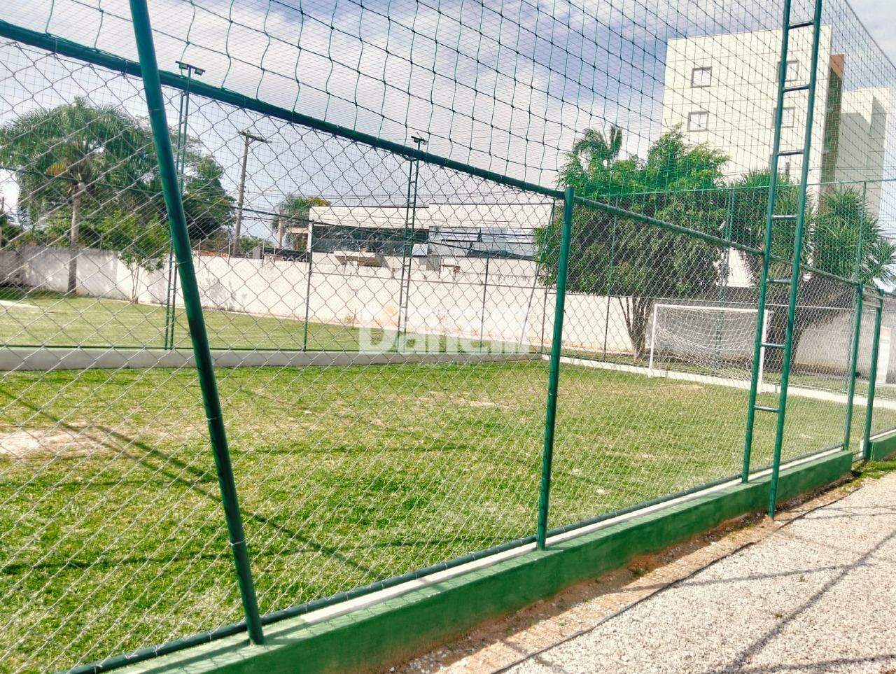 Casa à venda no Parque São Luís: 