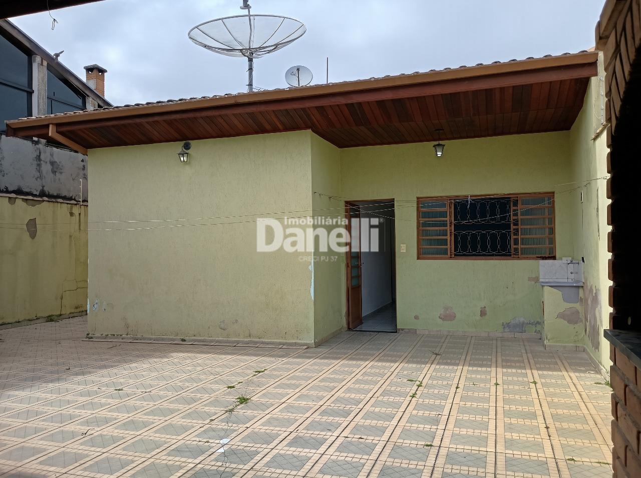 Casa à venda no Barreiro: Quintal