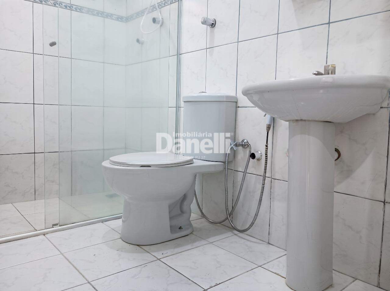 Casa à venda no Barreiro: Banheiro